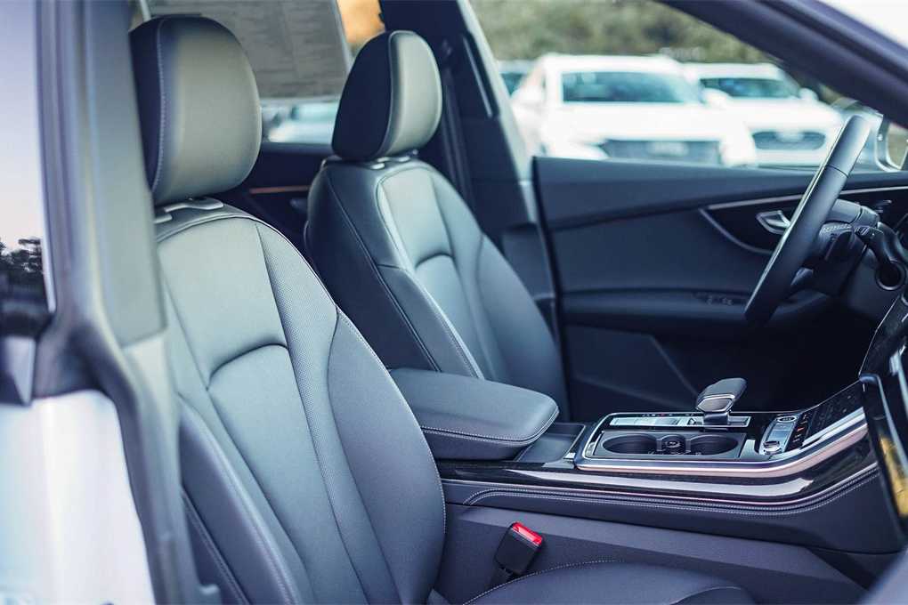 Thumbnail: 2026 Audi Q8 - 17