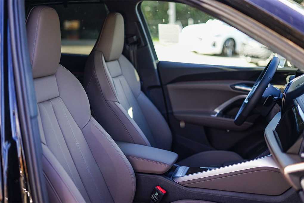 Thumbnail: 2025 Audi Q5 - 19