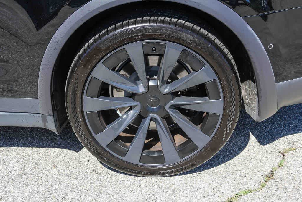 Thumbnail: 2022 Tesla Model X - 10