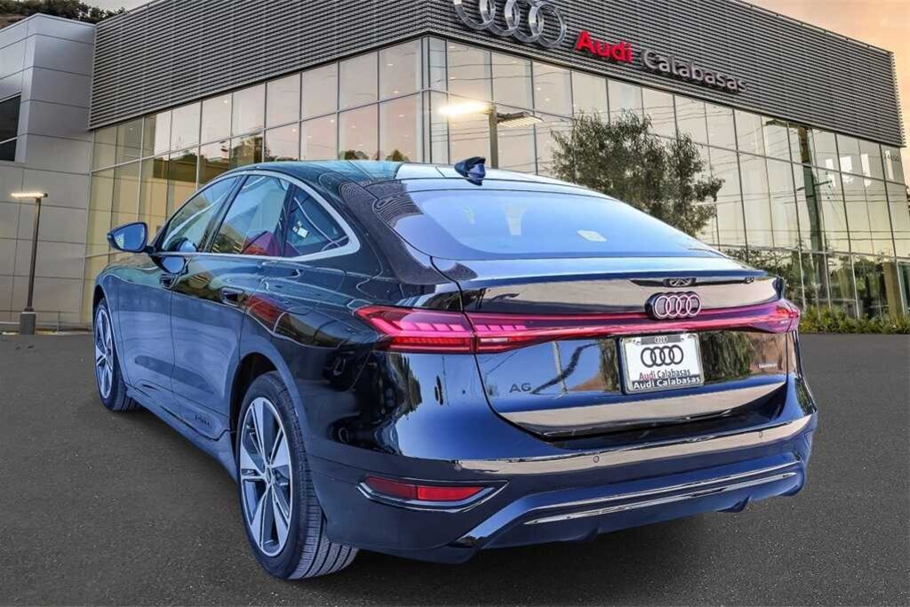 New 2025 Audi A6 Sportback e-tron Premium Plus Sedan