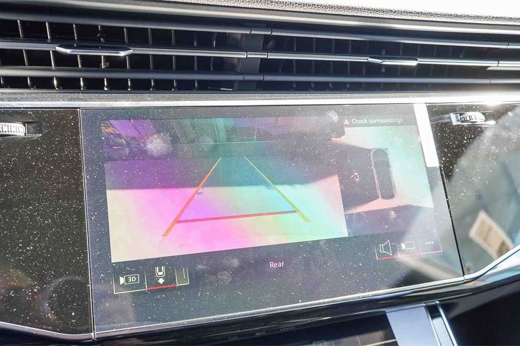 Thumbnail: 2025 Audi Q8 - 27