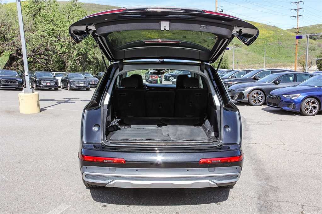 Thumbnail: 2023 Audi Q7 - 26