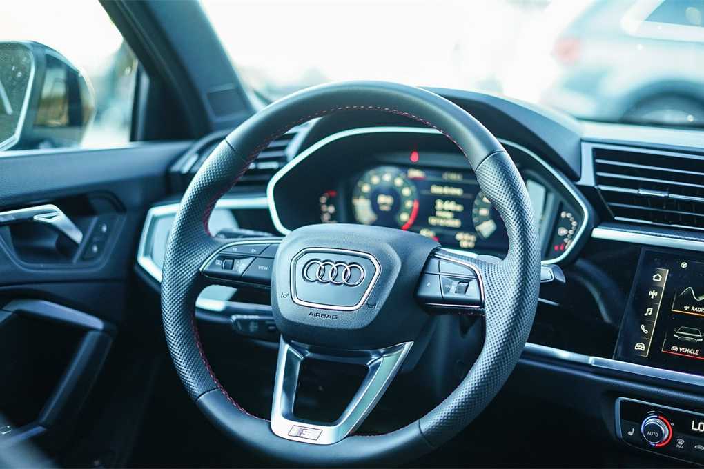 Thumbnail: 2025 Audi Q3 - 15