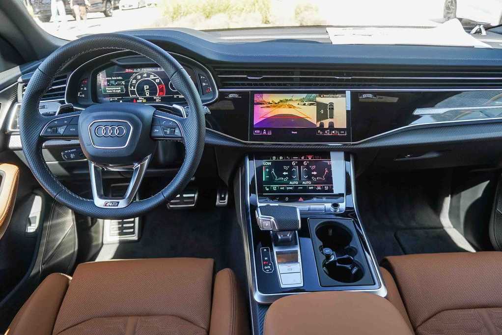 Thumbnail: 2026 Audi RS Q8 - 12