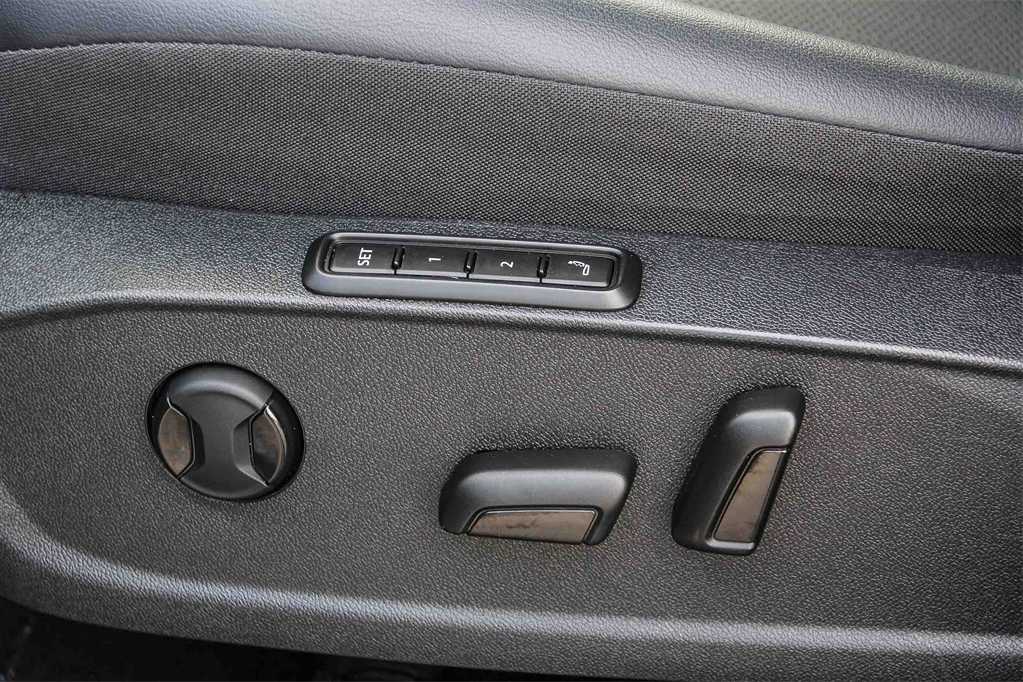 Thumbnail: 2022 Volkswagen ID.4 - 21