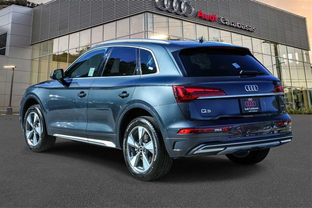 Thumbnail: 2023 Audi Q5 - 2