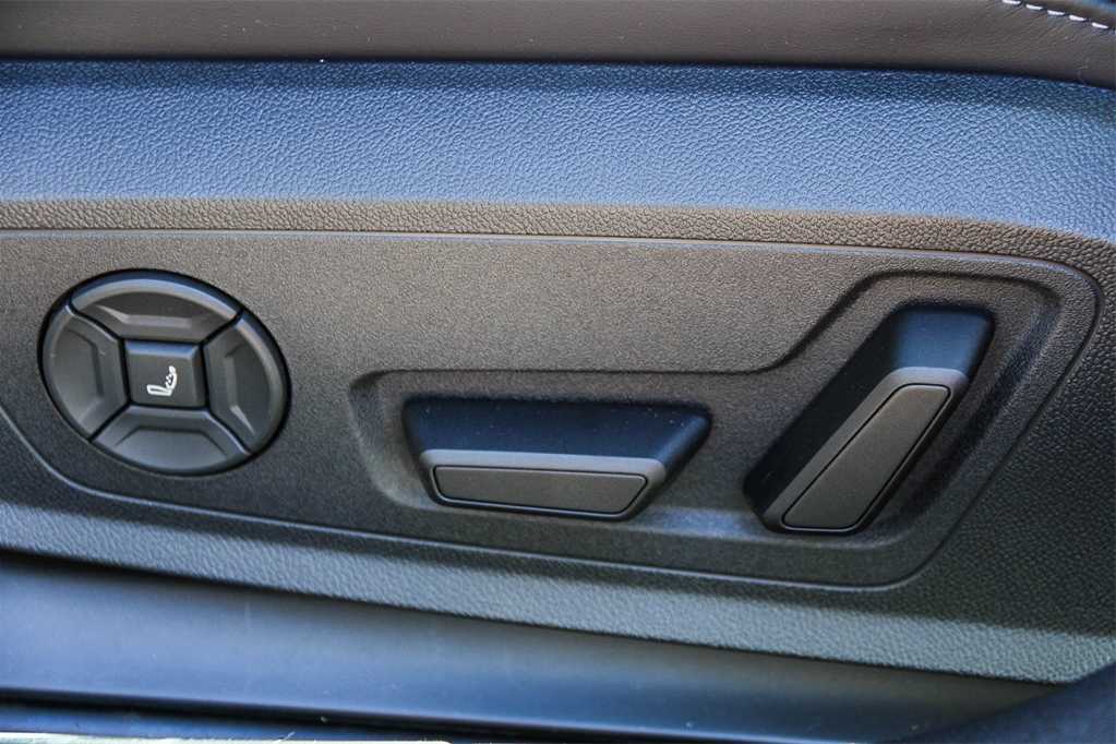 Thumbnail: 2025 Audi S5 - 21