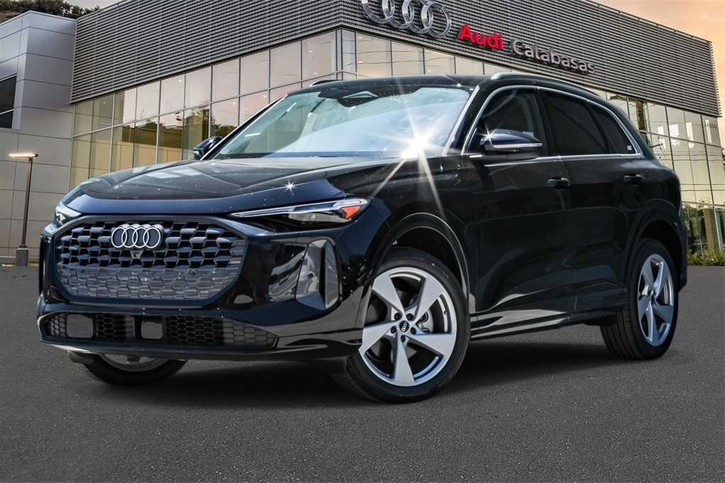 Thumbnail: 2025 Audi Q5 - 1