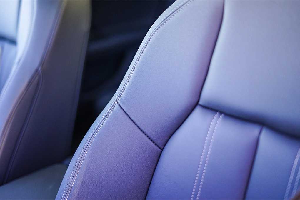 Thumbnail: 2025 Audi e-tron S - 26