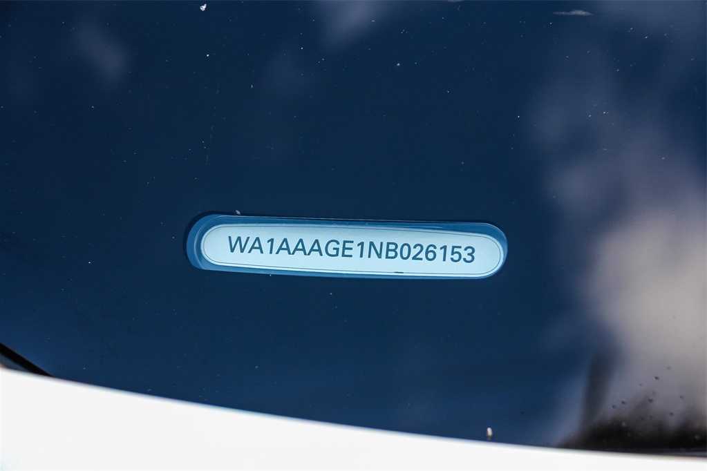 Thumbnail: 2022 Audi e-tron - 29