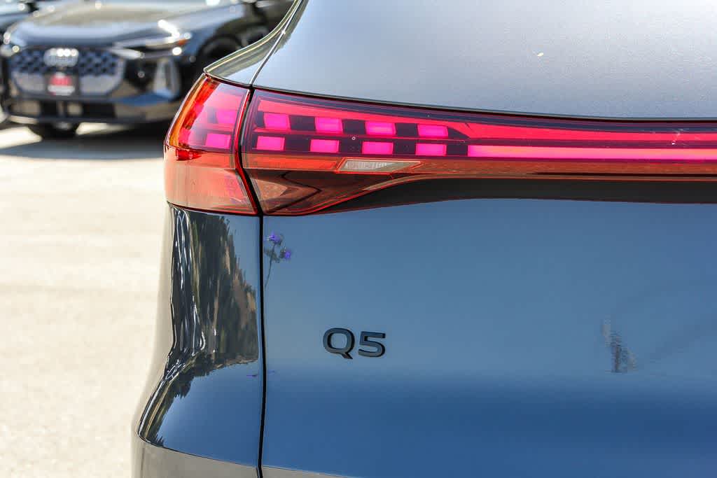 Thumbnail: 2025 Audi Q5 - 11