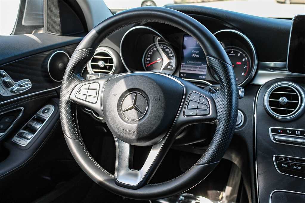 Thumbnail: 2016 Mercedes-Benz C-Class - 15