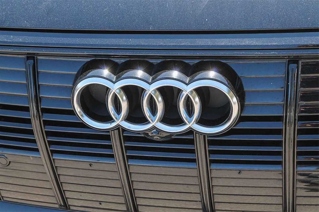 Thumbnail: 2022 Audi e-tron - 9