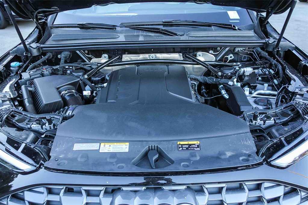 Thumbnail: 2025 Audi Q5 - 25