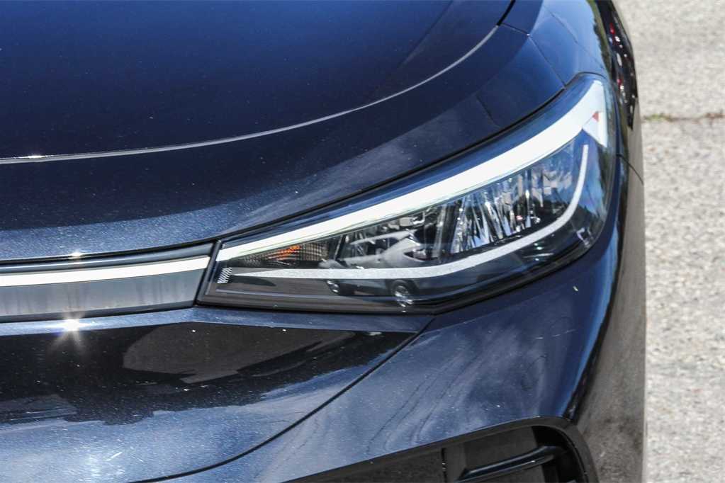 Thumbnail: 2023 Volkswagen ID.4 - 7