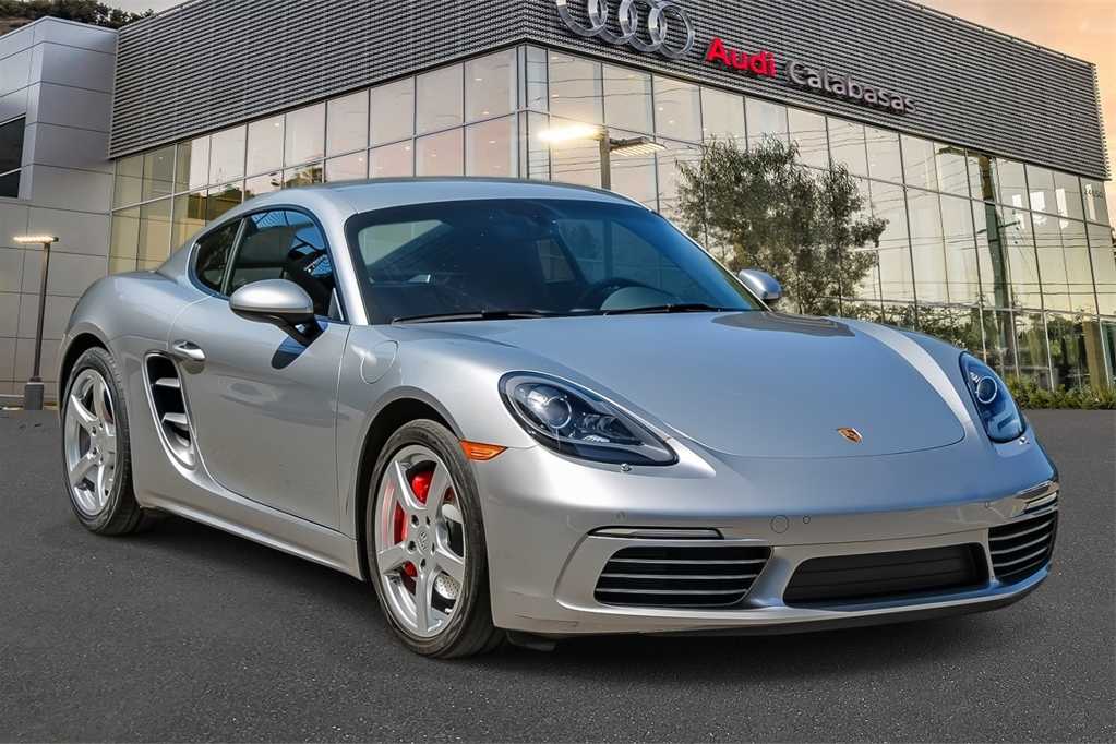 Thumbnail: 2022 Porsche 718 Cayman - 3