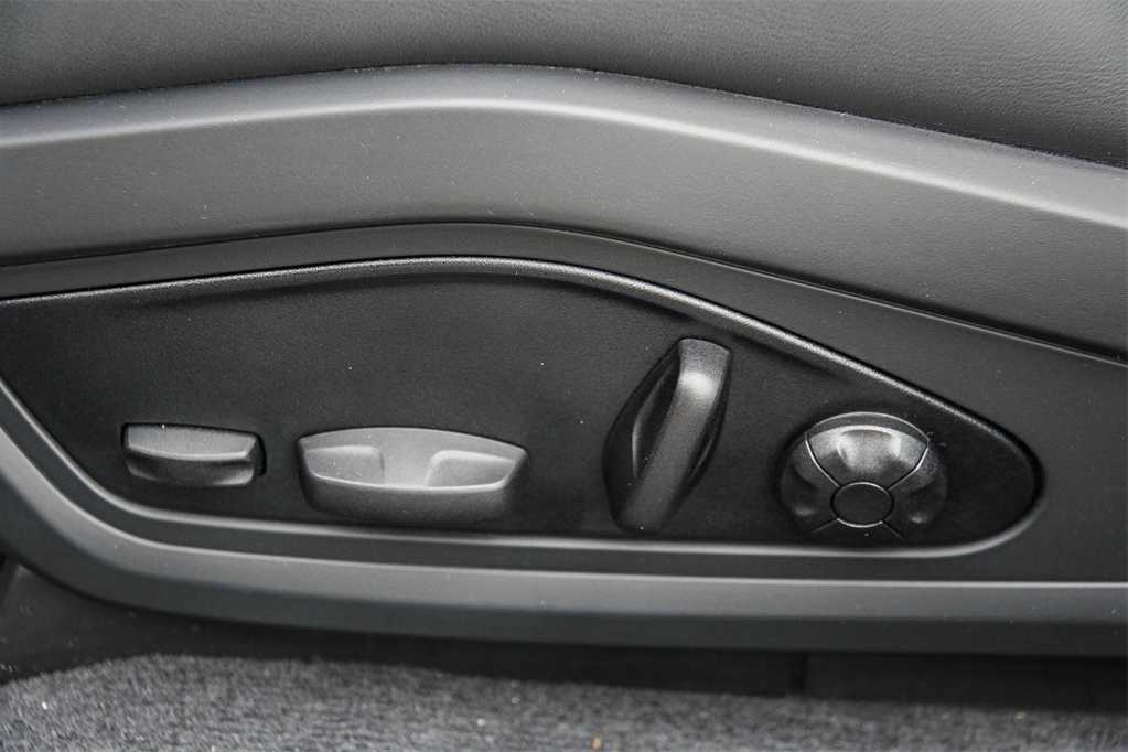 Thumbnail: 2026 Audi e-tron GT - 21