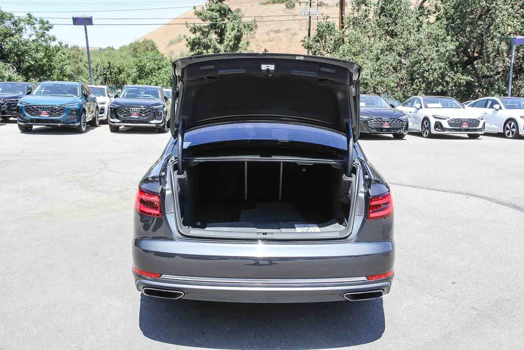 Thumbnail: 2019 Audi A4 - 26