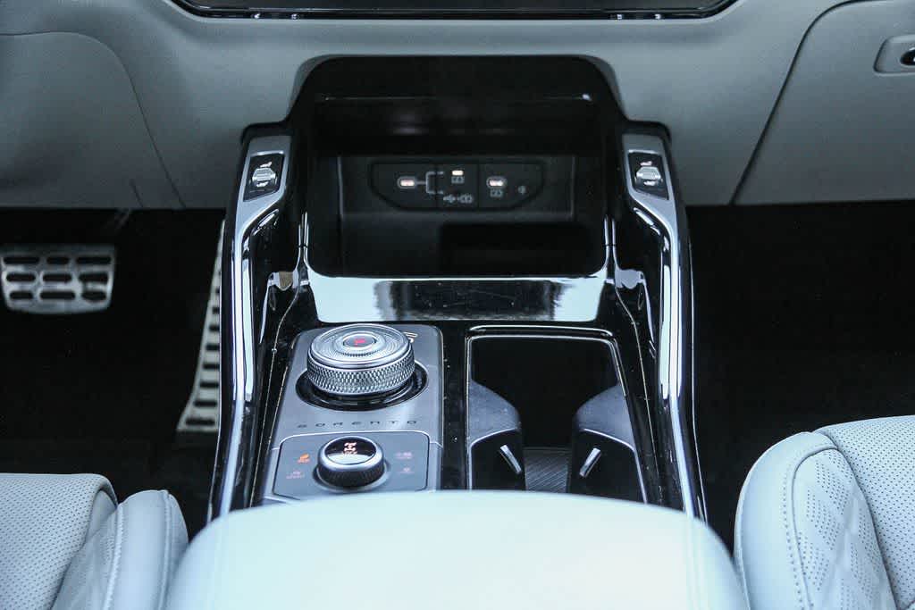 Thumbnail: 2025 Kia Sorento - 14