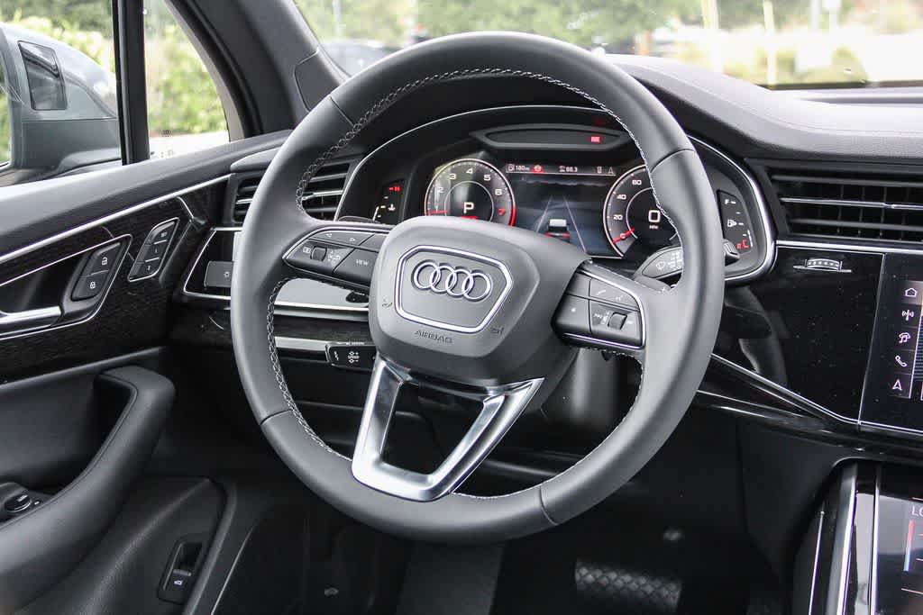 Thumbnail: 2026 Audi Q7 - 9