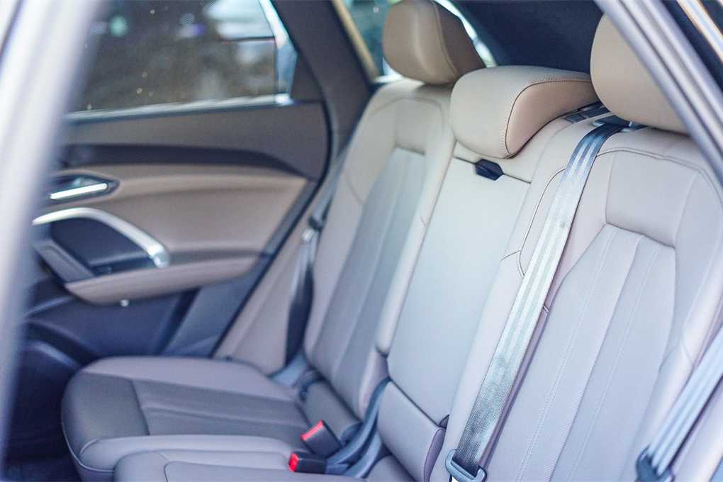 Thumbnail: 2025 Audi Q5 - 17