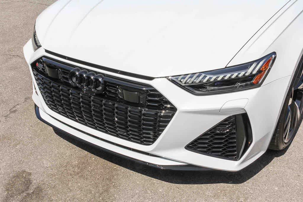 Thumbnail: 2023 Audi RS 6 - 8