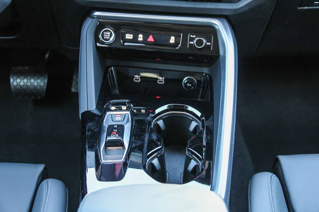 Thumbnail: 2025 Audi Q5 - 14