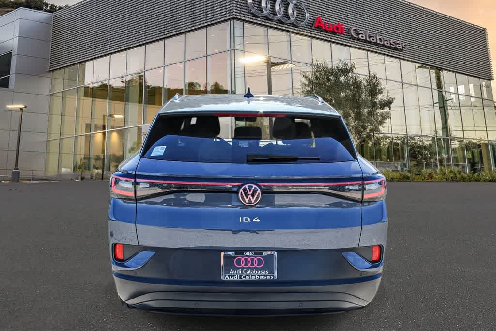 Thumbnail: 2023 Volkswagen ID.4 - 3