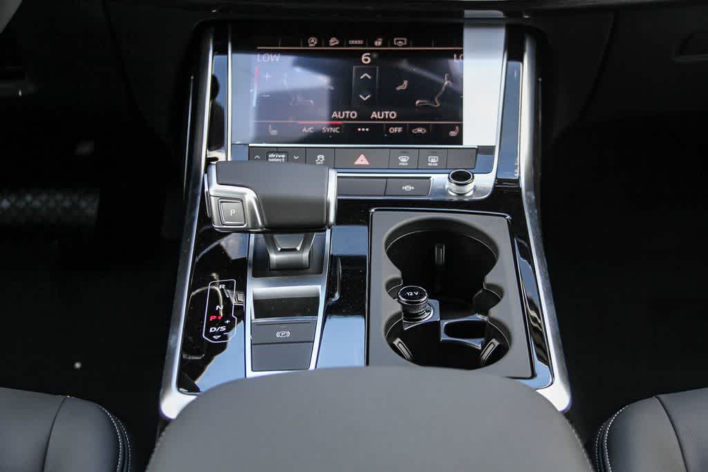 Thumbnail: 2026 Audi Q7 - 14