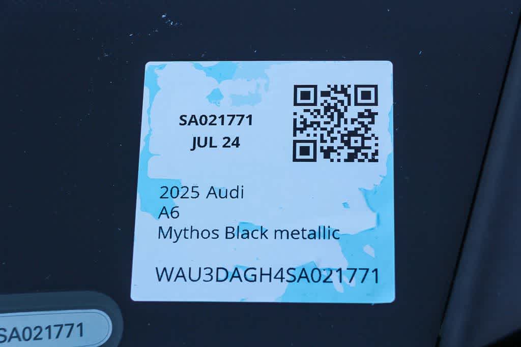 Thumbnail: 2025 Audi e-tron S - 28