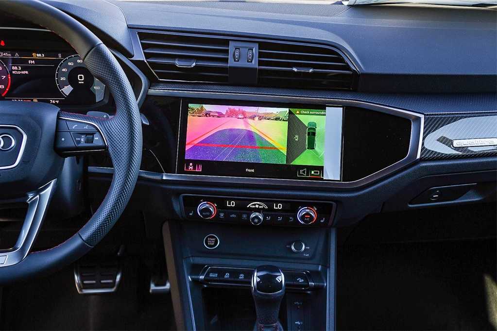 Thumbnail: 2025 Audi Q3 - 13