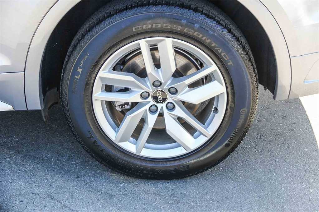 Thumbnail: 2023 Audi Q5 - 10