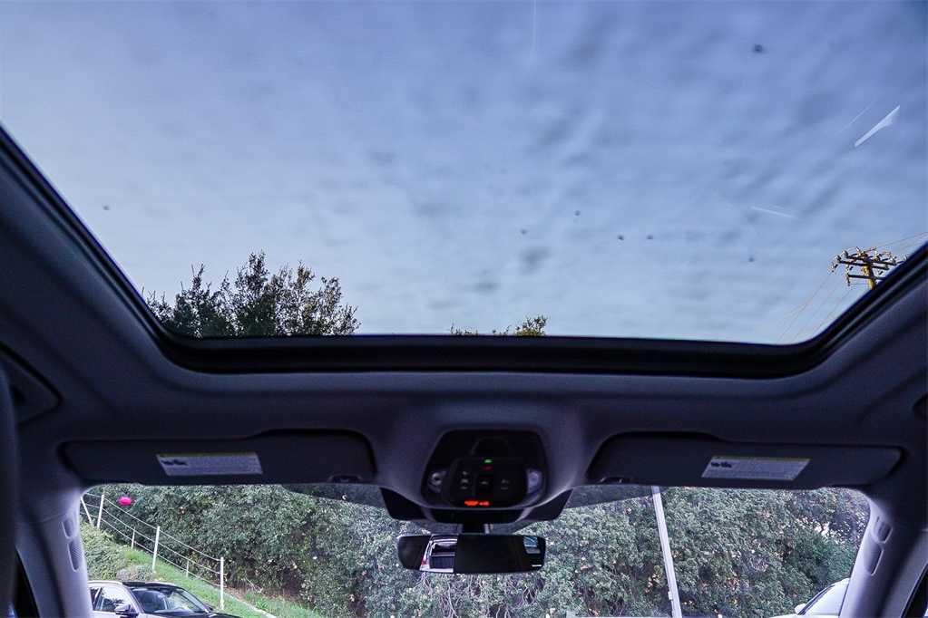 Thumbnail: 2025 Audi Q5 - 18