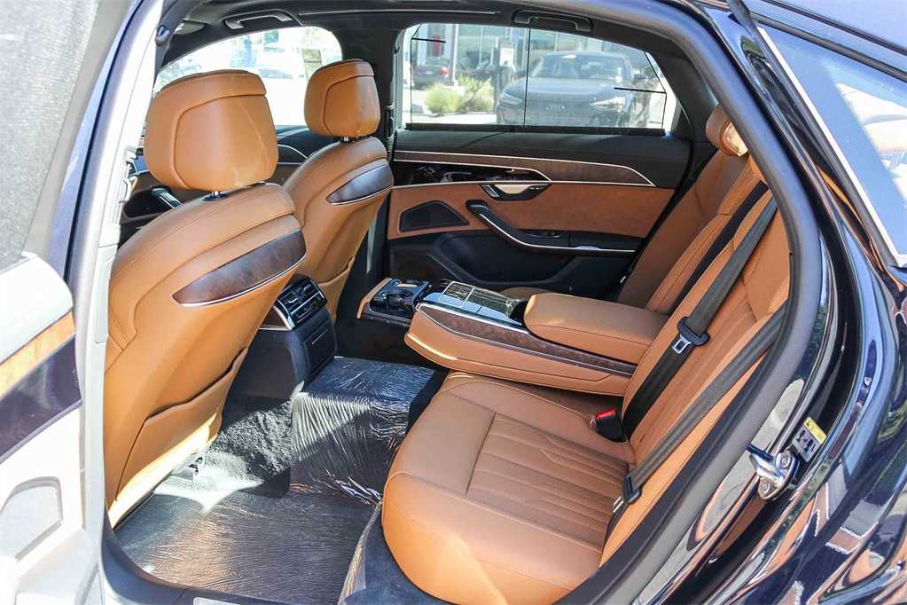 Thumbnail: 2025 Audi A8 - 17