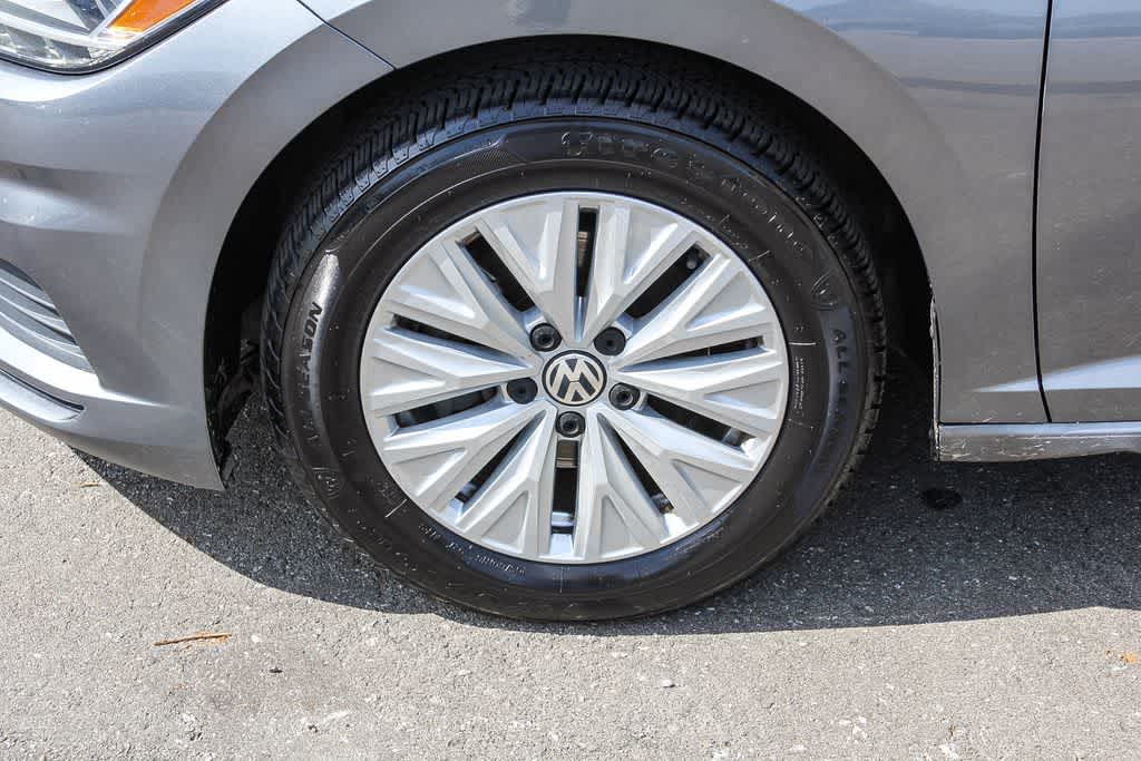 Thumbnail: 2020 Volkswagen Jetta - 9