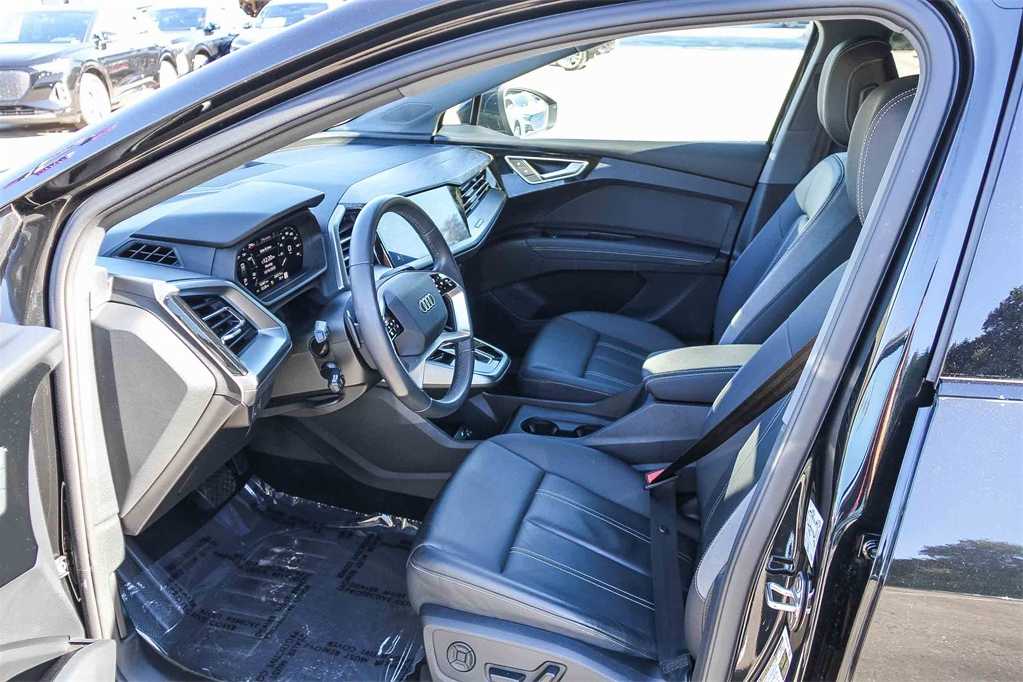 Thumbnail: 2024 Audi Q4 e-tron - 19