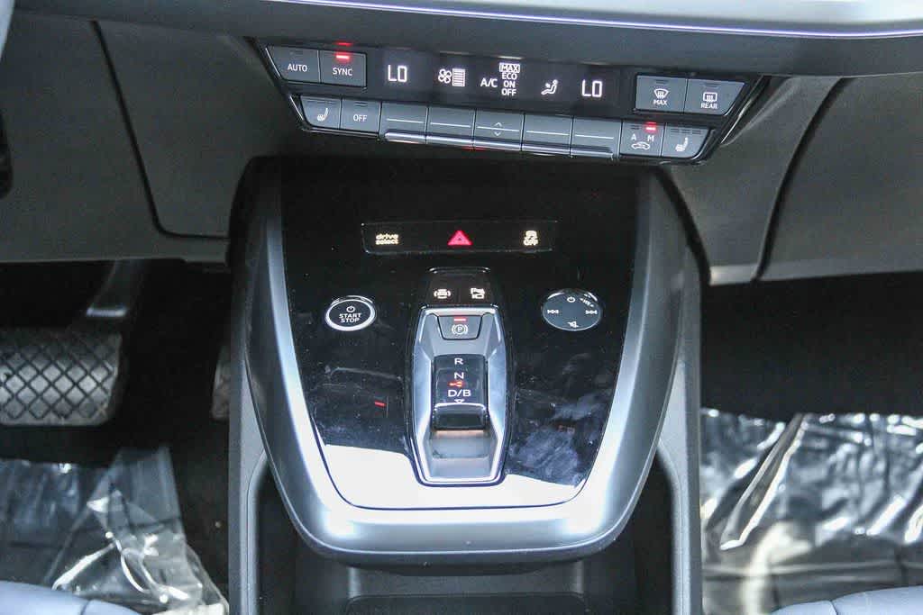 Thumbnail: 2023 Audi Q4 e-tron - 14