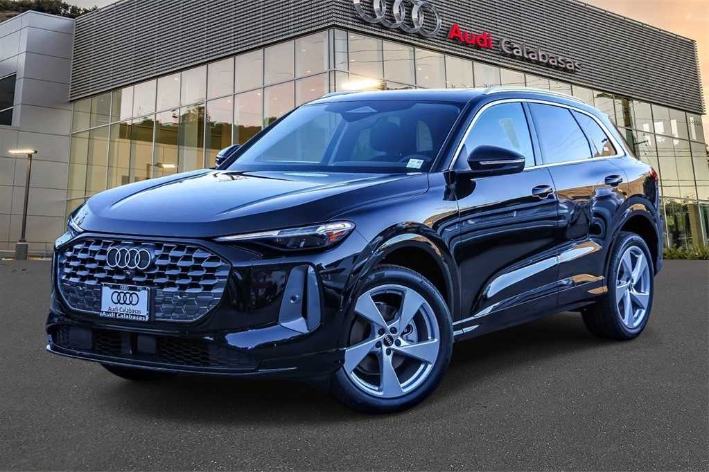 Thumbnail: 2025 Audi Q5 - 1