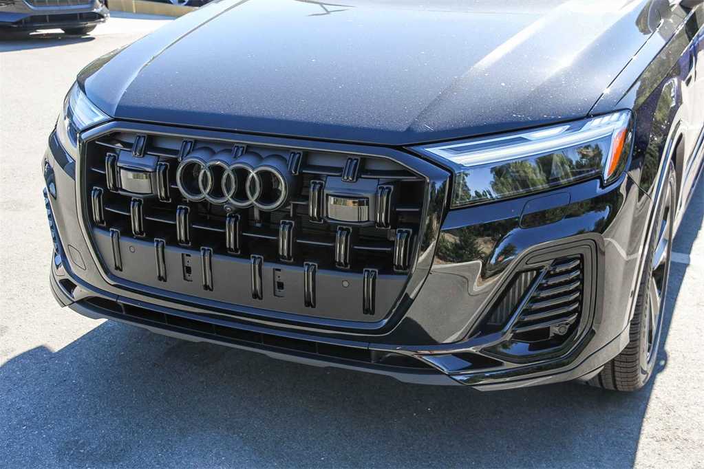 Thumbnail: 2026 Audi Q7 - 8
