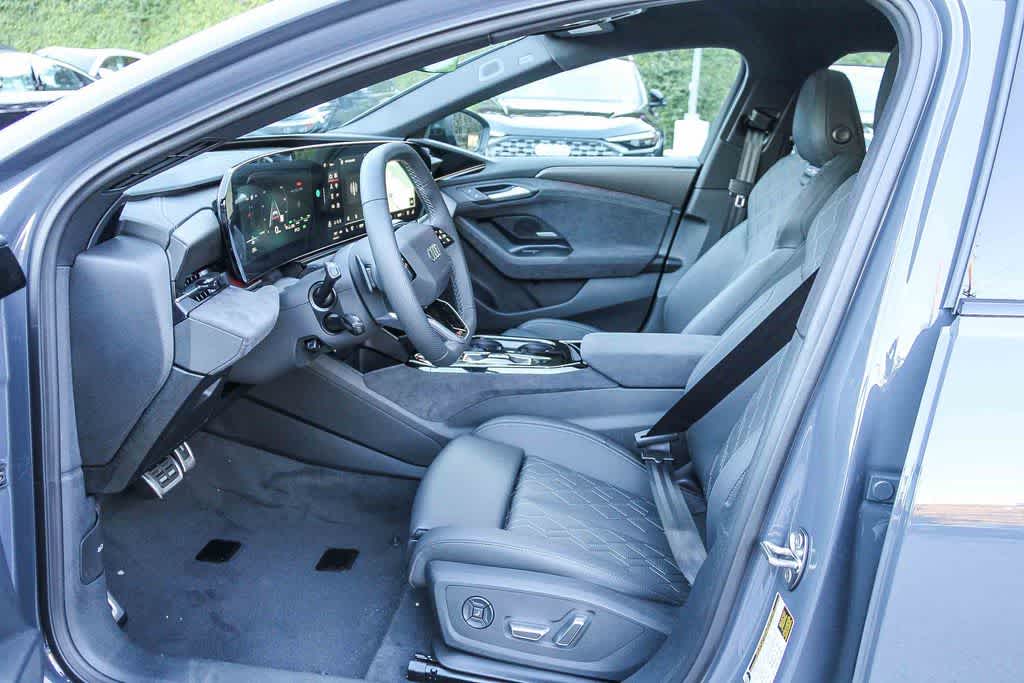 Thumbnail: 2025 Audi e-tron S - 19