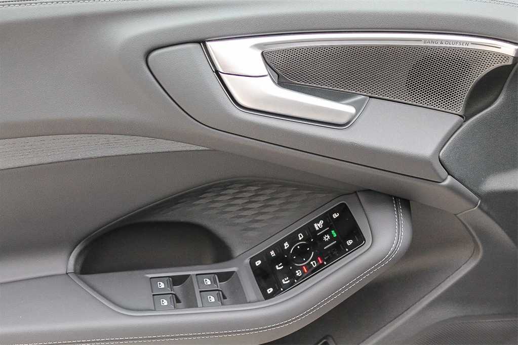 Thumbnail: 2025 Audi A5 - 23