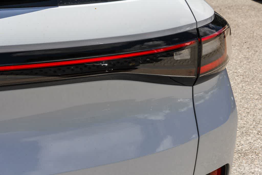 Thumbnail: 2024 Volkswagen ID.4 - 11