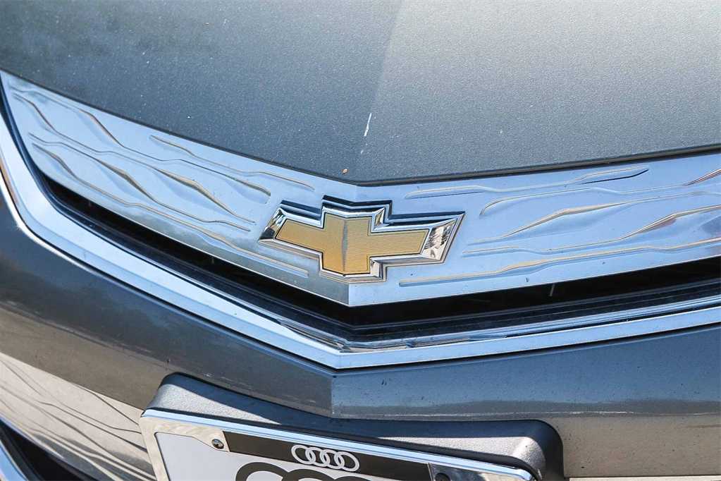 2017 Chevrolet Volt LT 9