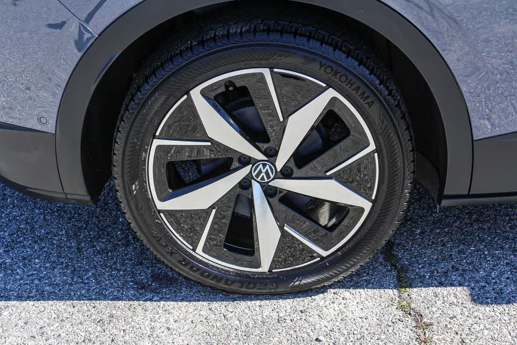 Thumbnail: 2023 Volkswagen ID.4 - 10