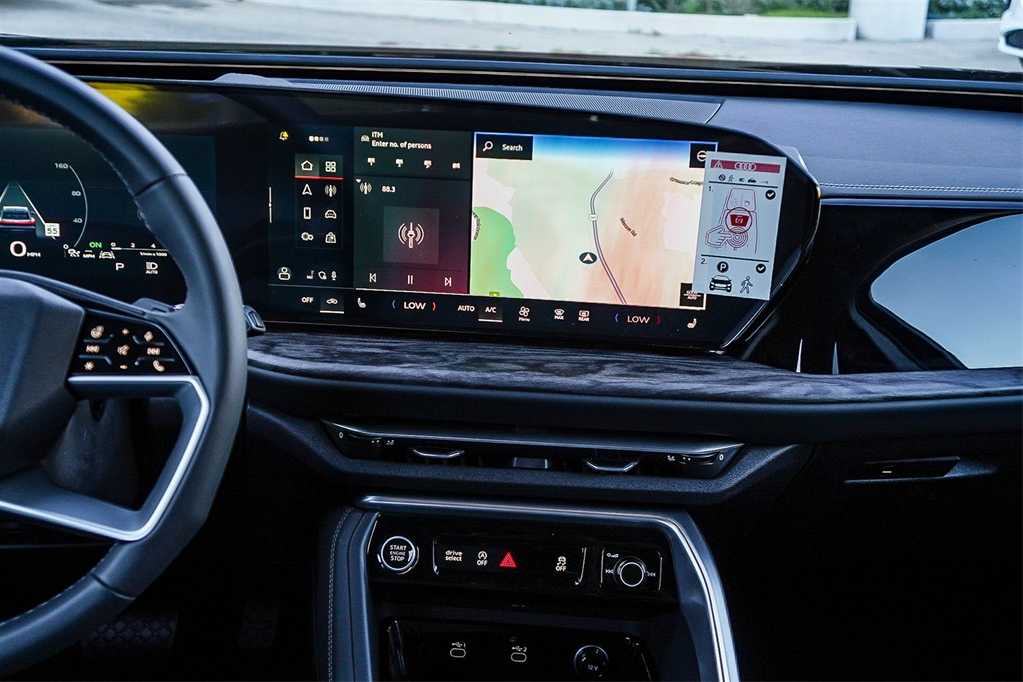 Thumbnail: 2025 Audi Q5 - 13