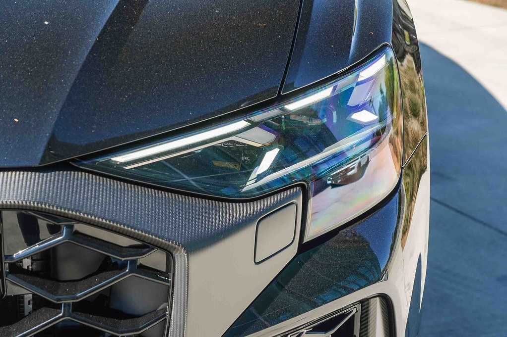 Thumbnail: 2026 Audi RS Q8 - 8