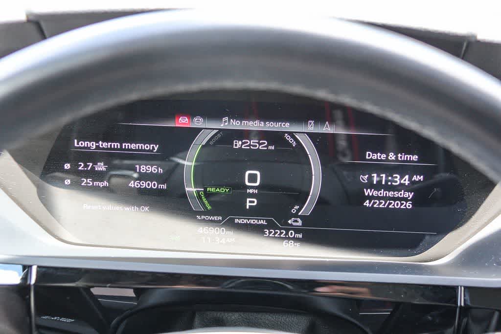 Thumbnail: 2024 Audi Q8 e-tron - 24