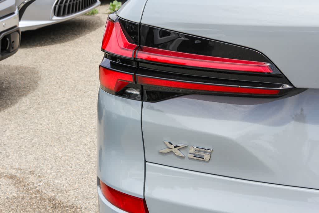 Thumbnail: 2024 BMW X5 - 11