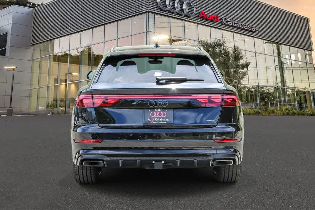 Thumbnail: 2026 Audi Q8 - 3