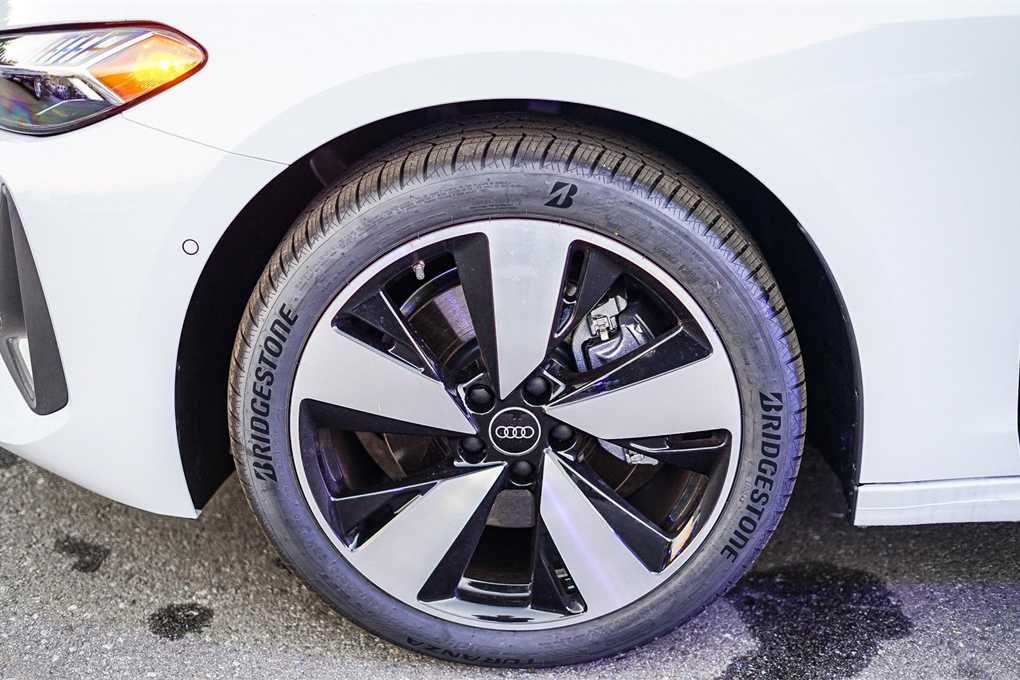 Thumbnail: 2025 Audi A5 - 9